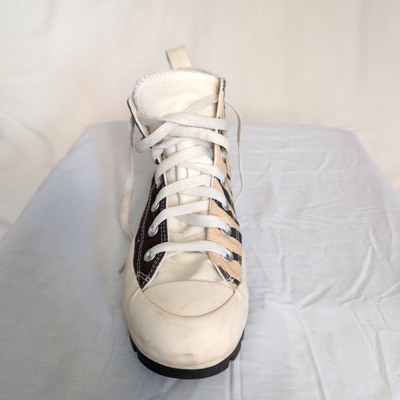 Converse Women's High-Top Lug Sole Sneakers Size 7 - Brown/Print - Picture 7 of 9